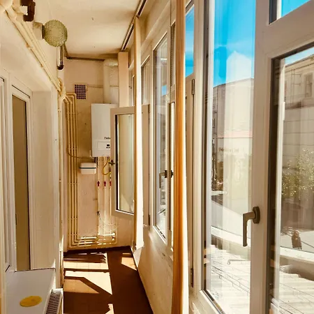 2 2 Bedrooms 4 Persoane