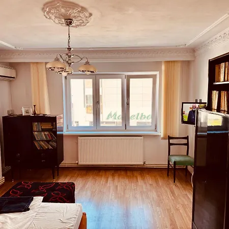 Apartment 2 2 Bedrooms 4 Persoane Constanţa